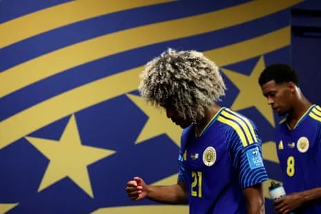 Tahith Chong returns to the dressing room after the first half of the 2026 World Cup final group game between Curaçao and Côte d’Ivoire.