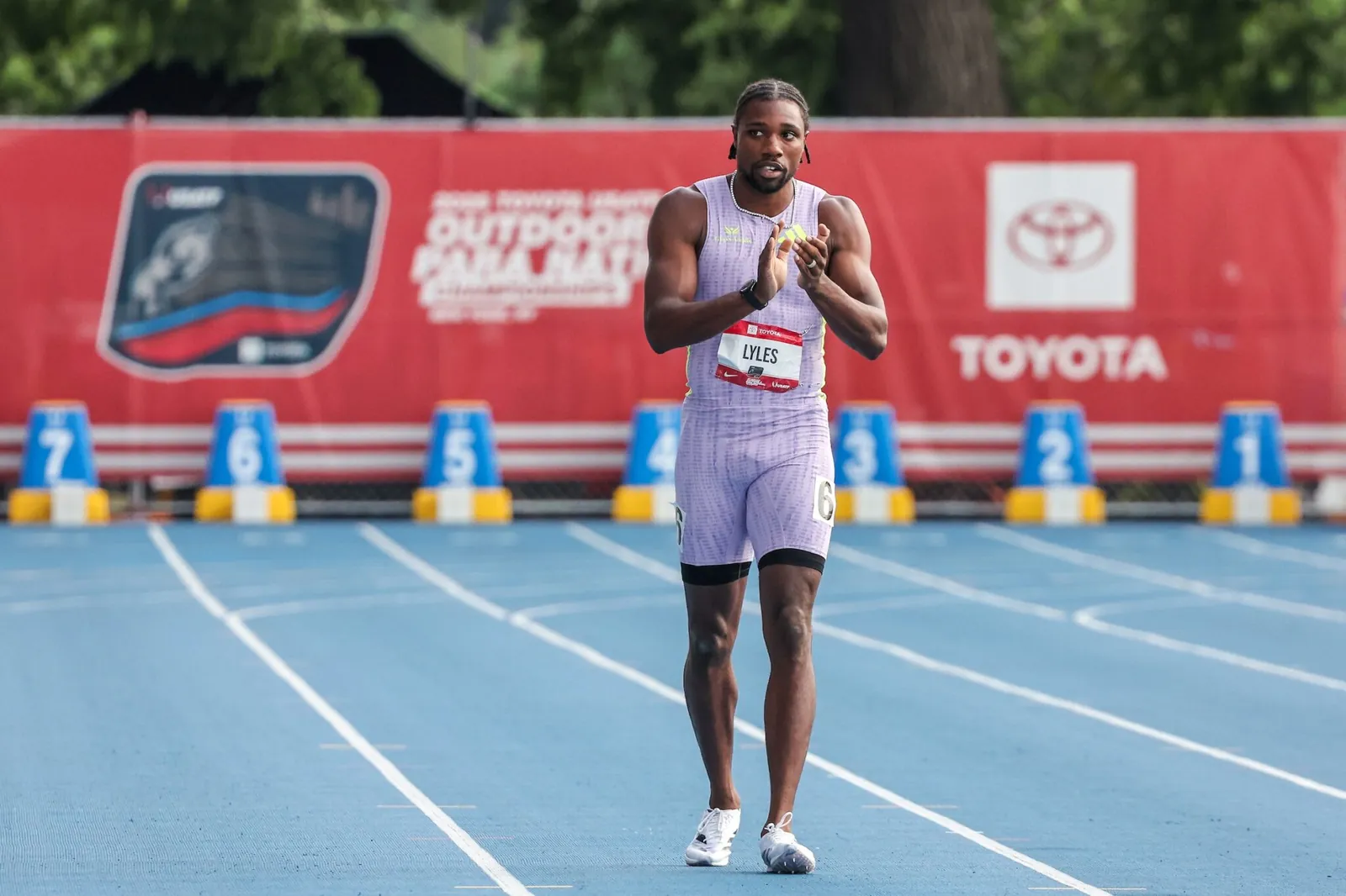 Noah Lyles pulls up in 200m final at 2026 USATF Championships. Photo: Kevin Morris