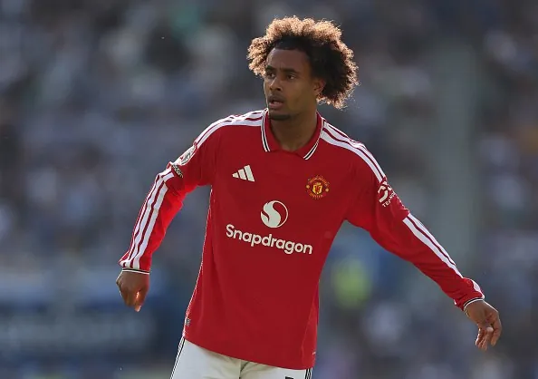 Brighton & Hove Albion v Manchester United - Premier League